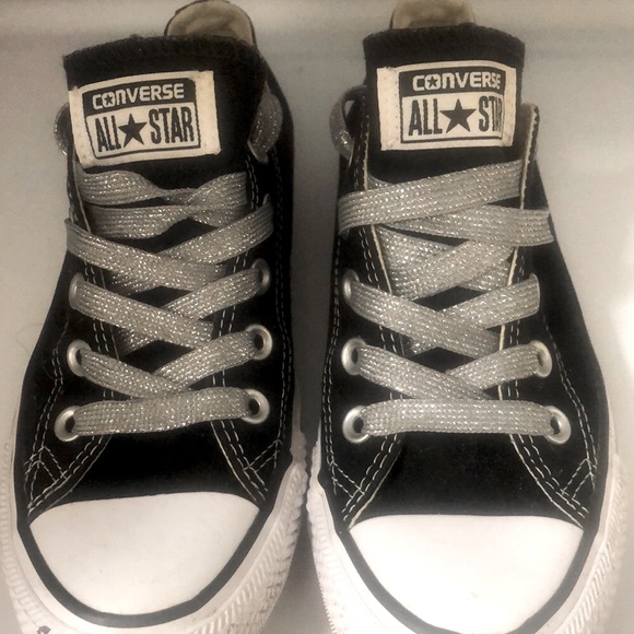 Converse Shoes - Converse sneakers ladies black size 6 excellent condition!